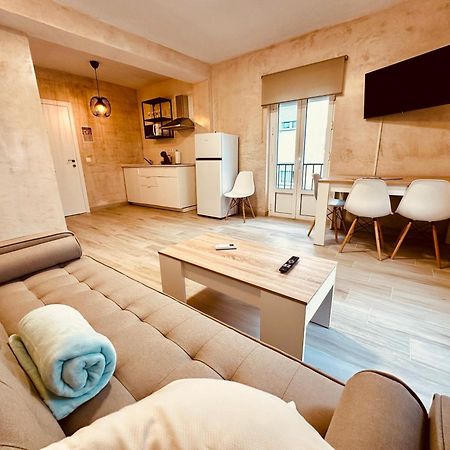 רונדה Cherry Jacuzzi Apartment מראה חיצוני תמונה