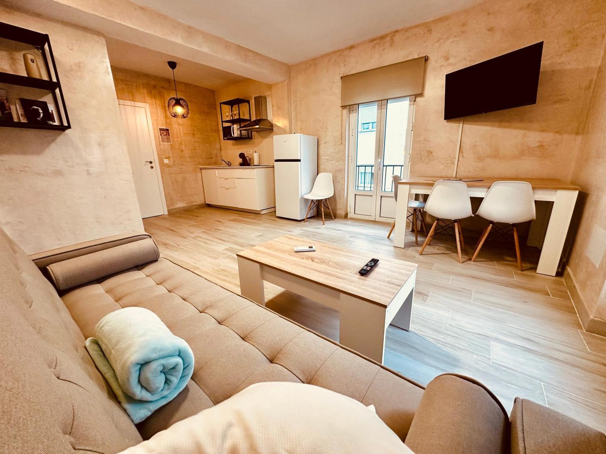 רונדה Cherry Jacuzzi Apartment מראה חיצוני תמונה