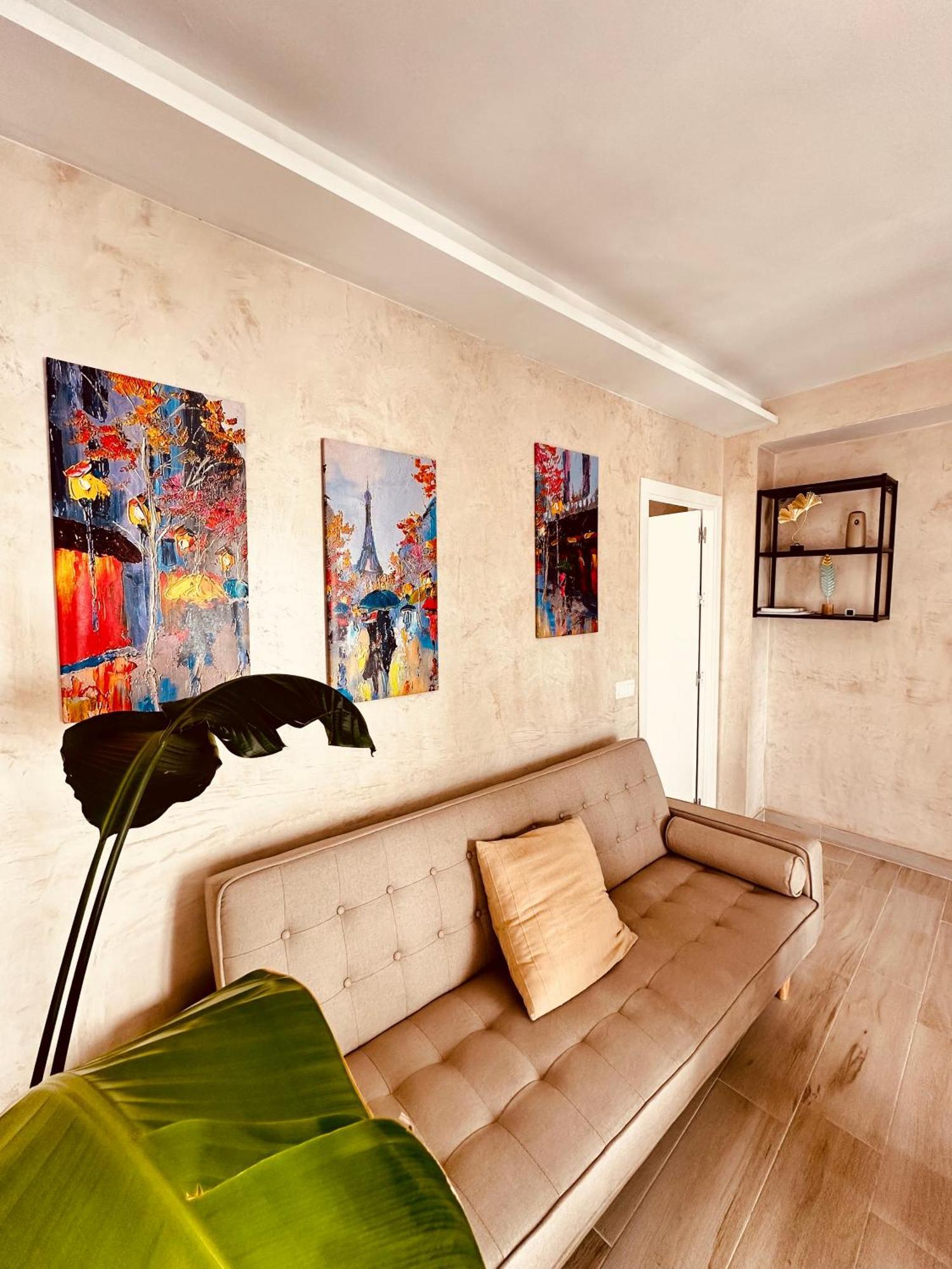 רונדה Cherry Jacuzzi Apartment מראה חיצוני תמונה